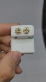 Diamond Flower Round Cluster Stud Earrings (.65 ct. t.w) in 14K Gold