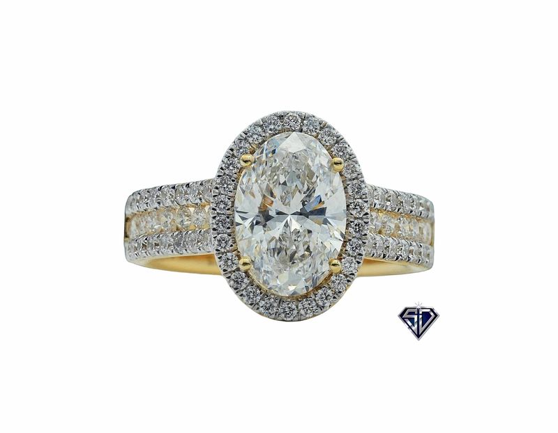 Lab Grown Diamond Oval Halo Engagement Ring (3.04CTW LB) in 14K Gold