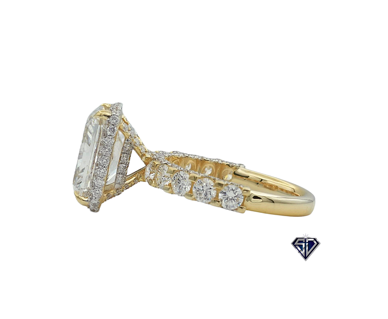 Lab Grown Cushion-Cut Diamond Engagement Ring (6.90CTW LB) in 14K Gold
