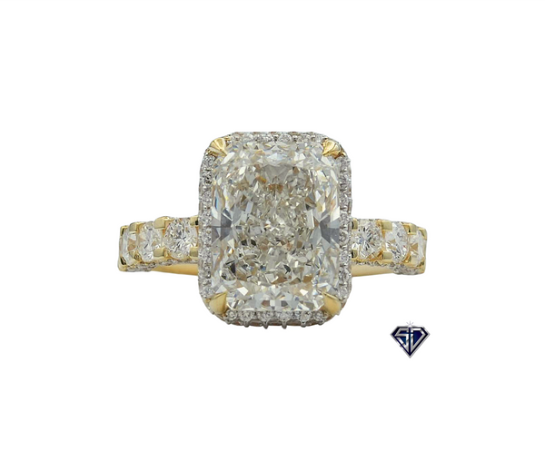 Lab Grown Cushion-Cut Diamond Engagement Ring (6.90CTW LB) in 14K Gold