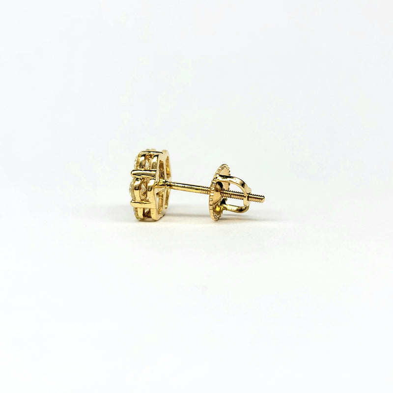 Daisy Round Diamond Cluster Stud Earrings (1.1 c.t) in 14k Gold